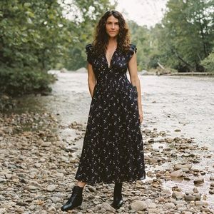 ISO- Christy Dawn Aurelia Dress in Noir Dancing Chamomile Size XL